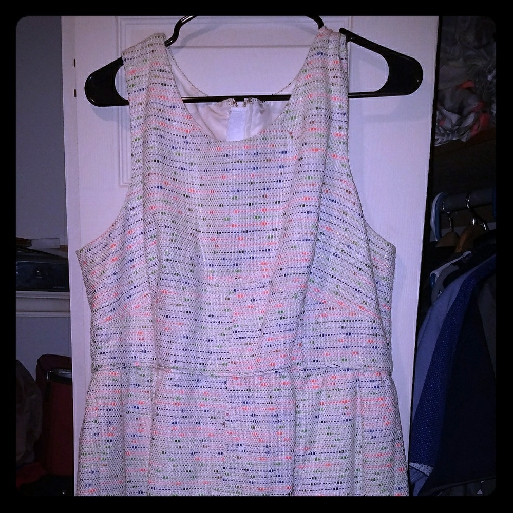 Chic tweed dress